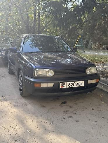 Volkswagen: Volkswagen Golf: 1994 г., 1.6 л, Механика, Бензин, Хэтчбэк — 2