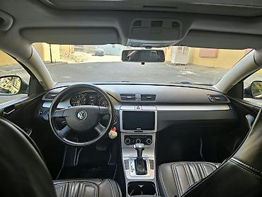 turbo az accent: Volkswagen Passat: 1.8 l | 2010 il Sedan — 2