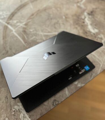 fujitsu notebook qiymeti: Intel Core i5, 16 GB, 15.6 "