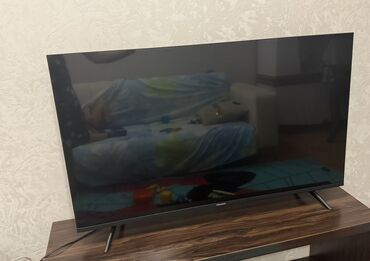 Ekran sinib,chat yoxdur,sadece yere dushub,20 azn Hisense LED