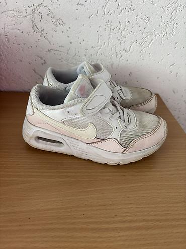obuca bona: Nike patike broj 30 za devojcice — 1
