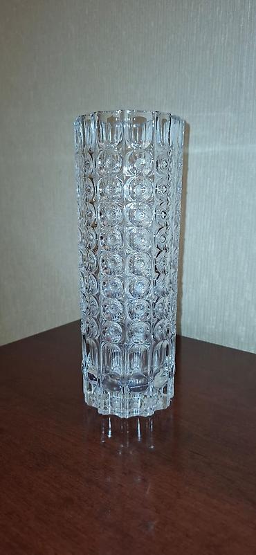 Vazalar: Bir vaza, Xrustal — 1