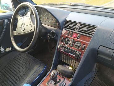 mercedes w203: Mercedes-Benz C-Class: 1.8 l | 2000 il Sedan