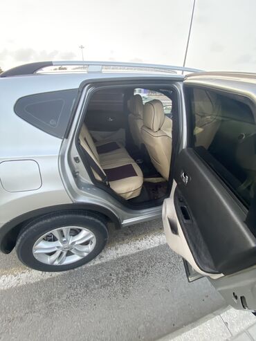 Nissan: Nissan Qashqai: 2 l | 2010 il Ofrouder/SUV — 8