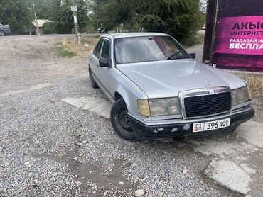 140 мерседес: Mercedes-Benz 230: 1988 г., 2.3 л, Механика, Бензин, Седан