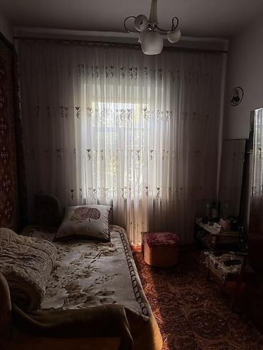 Продажа коттеджей и домов: Продаётся жилой дом с двором и хозяйственными постройками. - Отдельно — 8