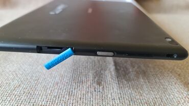 Tableti: Lenovo Tab E10 tablet uređaji Lenovo Tab E10 (dva komada na slikama) — 32