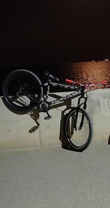 BMX tipli velosiped - Kadrl: polad, qara rəng üzərində ağ