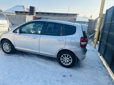 Honda: Honda Fit: 2003 г., 1.3 л, Вариатор, Бензин, Хэтчбэк