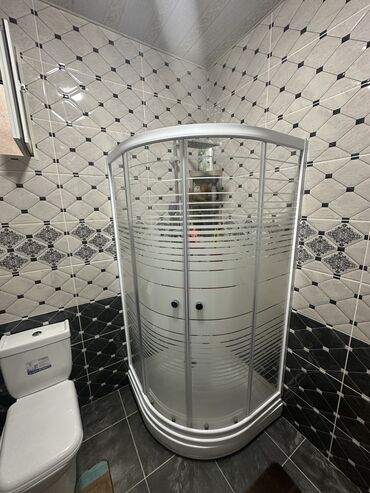 hamam ucun dus kabinleri: İşlənmiş Üstü açıq kabina, Ünvandan götürmə