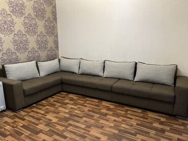 диван цена: Угловой диван, цвет - Коричневый, Б/у