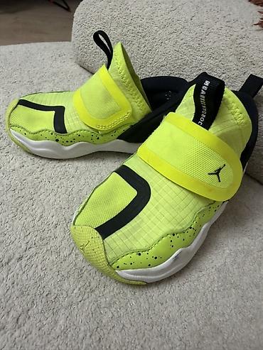 Другие детские вещи: Продаю детскую обувь 1) Кроссовки/туфли Tutubi - Размер: 24 р. - — 10