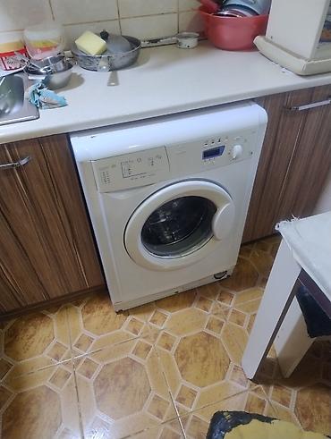 maşinkalar: Paltaryuyan maşın Indesit, 5 kq, İşlənmiş, Yarımavtomat, Qurutma var — 1