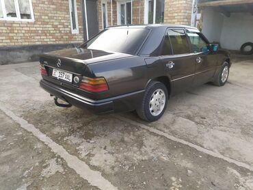 Mercedes-Benz: Mercedes-Benz W124: 1988 г., 3 л, Механика, Дизель, Седан