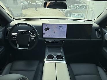 lexsus ls: Lixiang L6: 2024 г., 1.5 л, Автомат, Гибрид, Кроссовер — 8