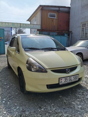 волга машина: Honda Jazz: 2005 г., 1.5 л, Автомат, Бензин, Хэтчбэк