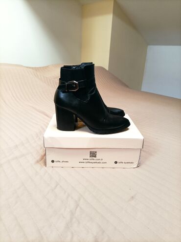 bermude teksas br: Ankle boots, 37