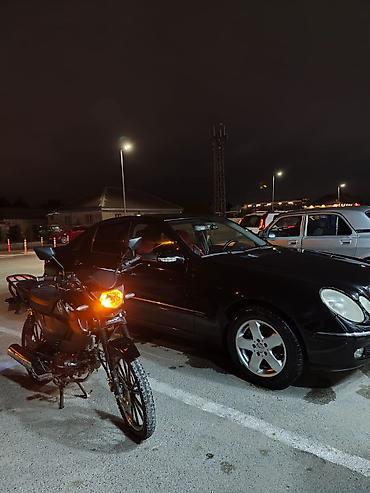 ij oturacaq: Motosiklet rahat 80 90 gedir - Rəng: qara, qrafik detal və gümüş — 2