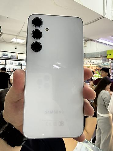 Samsung Galaxy A55 5G (модель SM-A556E/DS) - Поддержка 5G - Дисплей с