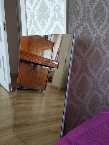 Mətbəx çanaqları: Satılır: Vanna otağı üçün dolablı əl-üz yuma məstəsi və böyük güzgü -