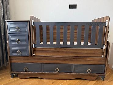 Beşiklər: Uşaq beşiyi – “WOODPECKER” model Uşaq beşiyi satılır. 1 il istifadə — 3