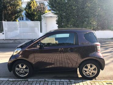 Toyota: Toyota iQ: 1 l. | 2009 έ. Χάτσμπακ
