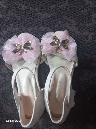 Детская обувь: Детская обувь на 6, 7, 8 лет, производство Южная Корея. Обувь хорошего — 9