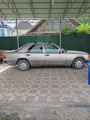 mers 202: Mercedes-Benz W124: 1990 г., Автомат, Седан — 1