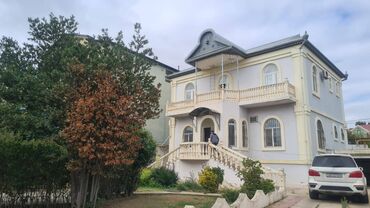 Digər kommersiya daşınmaz əmlakı: Badamdar da Hərbi qospitalın yanında 6 sotun içində olan 2 mərtəbli 5 — 29