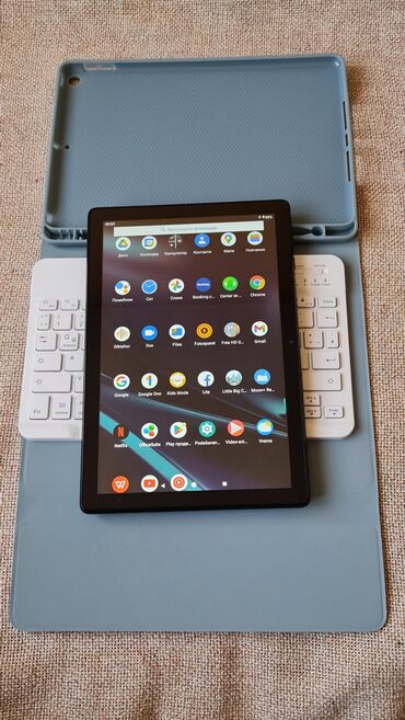 toster 3 u 1: Tablet od 10 inca kao nov,sve radi,ide I tastatura sa njim I futrola