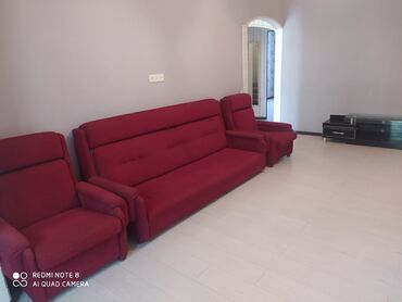 Недвижимость: For rent Flat (apartment). 3 rooms and kitchen. From Dordoi Plaza and