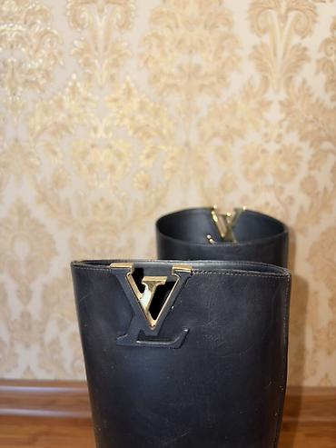 резиновой отук: Сапоги, 36, Louis Vuitton, Б/у, цвет - Черный — 2