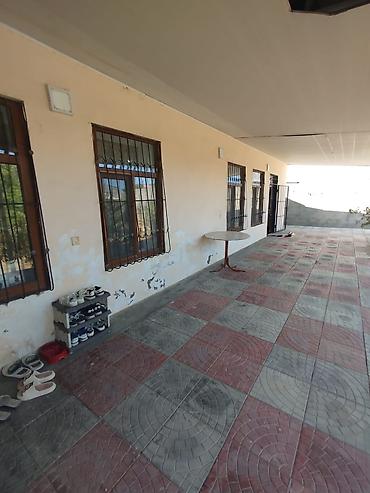 qax rayonu: 4 otaqlı, 100 kv. m, Kredit yoxdur, Orta təmir — 1