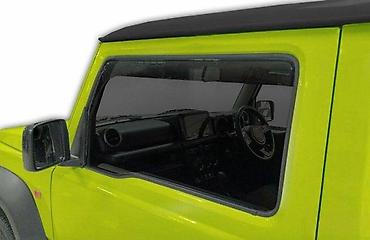 Obrvice za farove: BOCNI VETROBRANI DEFLEKTORI USMERIVACI SUZUKI JIMNY (2018+) | NOVI — 2