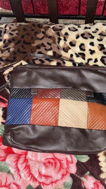 Çantalar: Çanta dəsti, İşlənmiş — 1