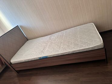 matras satilir: Təknəfərlik çarpayı, Bazasız, Matras ilə, Siyirməsiz