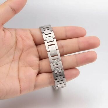 Narukvice: Narukvica Lacoste hirurški čelik
Cena:2200din na lalafo.rs — 7 Narukvice: Narukvica Lacoste hirurški čelik
Cena:2200din — 7