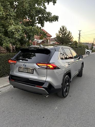 range rover 2017: Toyota RAV4: 2022 г., Автомат, Гибрид, Кроссовер — 4