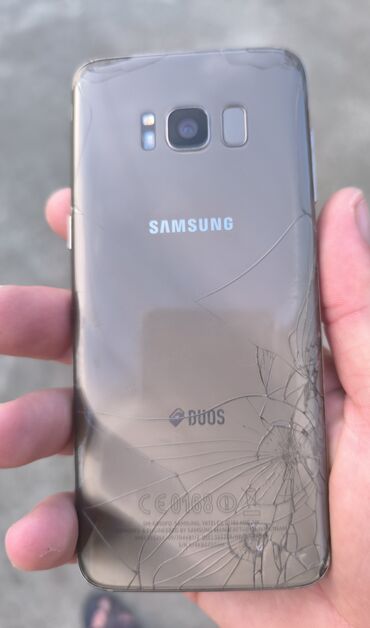 а 52 телефон: Samsung Galaxy S8, Б/у, 64 ГБ, цвет - Золотой, 1 SIM