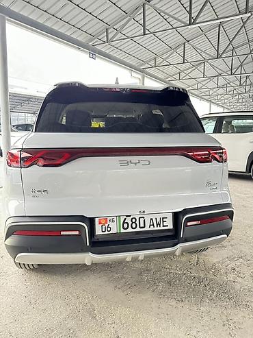 tayota surf: BYD Yuan Up: 2025 г., 0.1 л, Автомат, Электромобиль, Кроссовер — 6