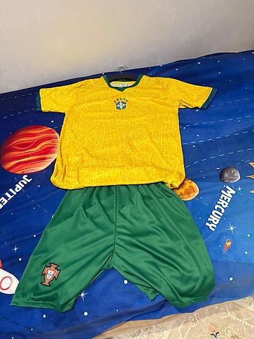 Kişi geyimləri: Futbol formaları (Dəst: Köynək və Şort) – Əla vəziyyətdə Mövcud — 3