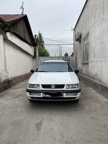 Volkswagen: Volkswagen Passat: 1995 г., 1.8 л, Механика, Бензин, Универсал