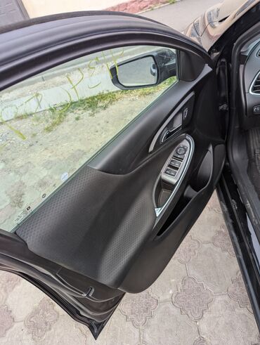 Chevrolet: Chevrolet Malibu: 2018 г., Автомат, Бензин, Седан — 8