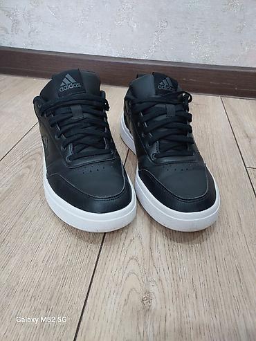 кайра 35: Кроссовки Adidas, ОРИГИНАЛ, р 40. В отличном состоянии. Коробка — 3