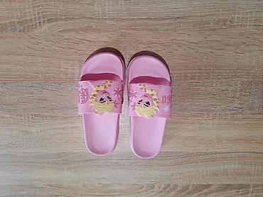 hm majice za devojcice: Nove roze papuče Frouzen br 35 ug 21,5 cm, letnje devojčice Nove — 2