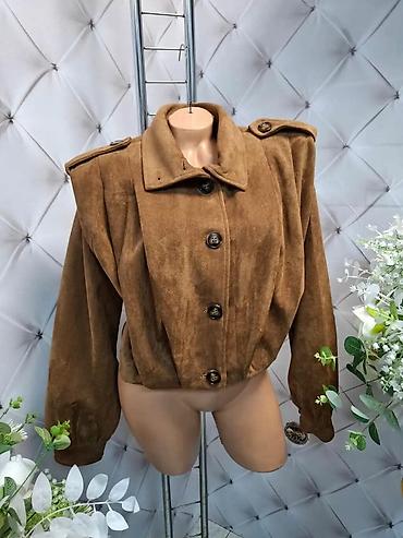 aksa: Ženska kraća jakna od veštačkog antilopa (suede look) - Model — 5
