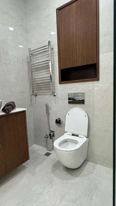 Uzunmüddətli kirayə mənzillər: 28 may metrosunun 2-ci çıxışına yaxın,Yeni dünya mtk da,9 — 14