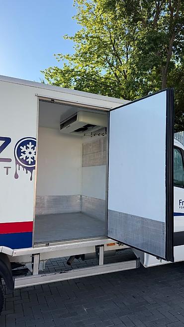 морозильник авто: Рефрижератор Mercedes-Benz (на базе Sprinter) - Изотермический фургон — 4