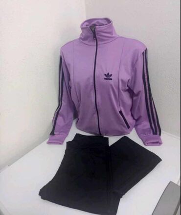 adidas trenerke veliki brojevi: Veličine XL XXL 3XL 4XL
Mokra likra 
Ženske trenerke 
Cena 3100 dinara