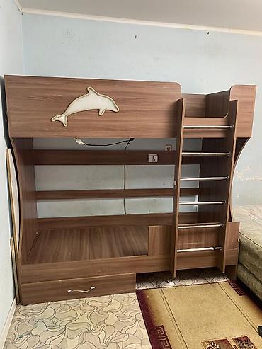 Двухярусная кровать 180*80 см, два матраса. Только звонить. г.Бишкек